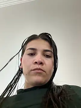 Snapshot of aurora_divine chatting on October 2025 01:00:02 PM aurora divine online show from October 2025 01:00:02 PM