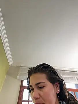 Snapshot of aurora_divine chatting on October 2025 01:12:02 PM aurora divine online show from October 2025 01:12:02 PM