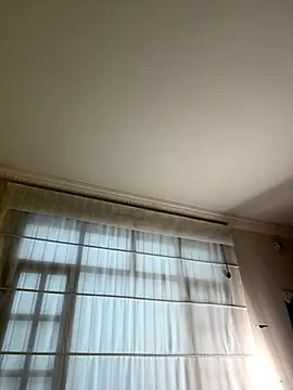 Snapshot of aurora_divine chatting on October 2025 01:06:02 PM aurora divine online show from October 2025 01:06:02 PM