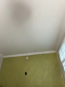 Snapshot of aurora_divine chatting on November 2025 01:13:02 PM aurora divine online show from November 2025 01:13:02 PM