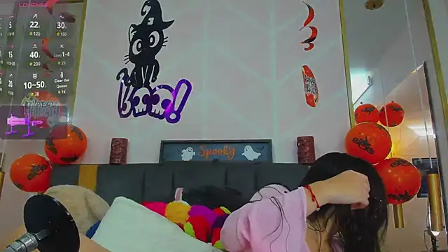 MadyJackson online show from October 2025 01:39:01 PM