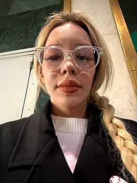 Snapshot of babydolll chatting on October 2025 10:32:02 AM babydolll online show from October 2025 10:32:02 AM