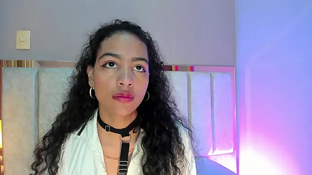 AntonellaHall  online show from November 2025 11:42:02 AM