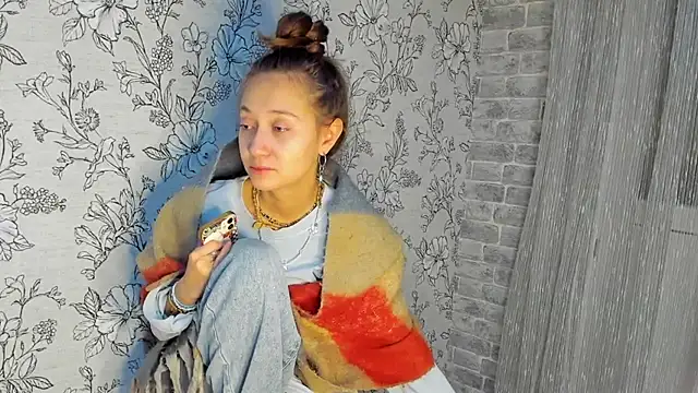 EllaSky xoxo online show from November 2025 12:33:01 AM