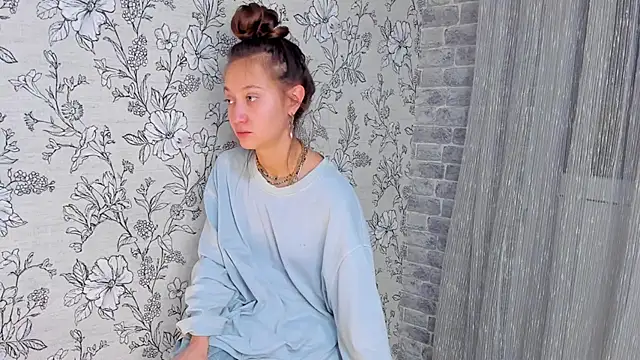 EllaSky xoxo online show from November 2025 11:48:01 PM