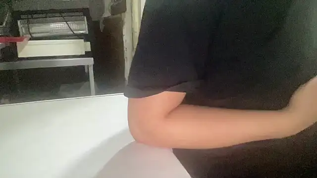 alarasissy online show from September 2025 07:04:02 PM