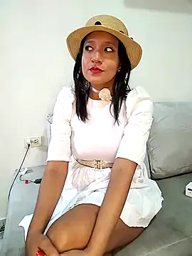 cami victoria online show from December 2024 02:24:02 PM