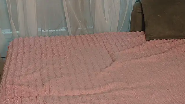 Snapshot of Starstormy chatting on December 2025 06:18:01 AM Starstormy online show from December 2025 06:18:01 AM