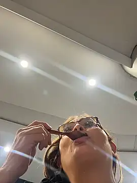 AntonellaAlondra4 online show from April 2026 12:52:01 AM