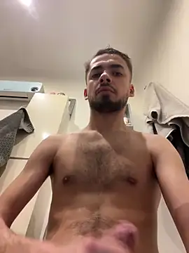 Snapshot of romain698 chatting on February 2026 08:24:01 AM romain698 online show from February 2026 08:24:01 AM