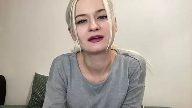 Onika Love online show from November 2025 10:53:02 PM