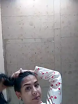 Snapshot of Alisson_420 chatting on November 2025 07:24:01 PM Alisson 420 online show from November 2025 07:24:01 PM