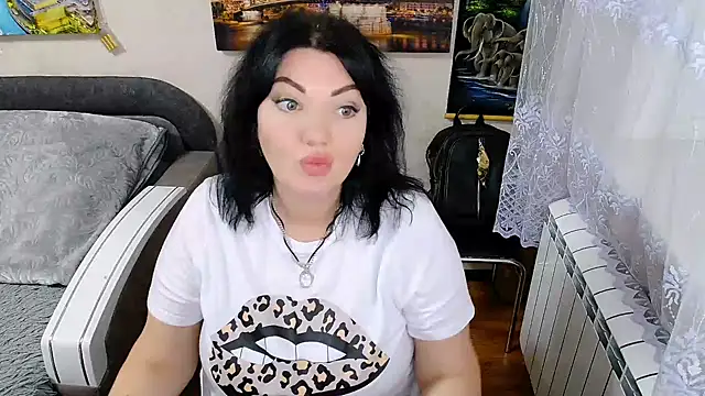 Lady Boom Wild  online show from November 2025 05:01:01 PM