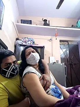 Snapshot of bobbyronak chatting on January 2026 07:11:01 PM bobbyronak online show from January 2026 07:11:01 PM