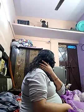 Snapshot of bobbyronak chatting on February 2026 06:57:02 PM bobbyronak online show from February 2026 06:57:02 PM