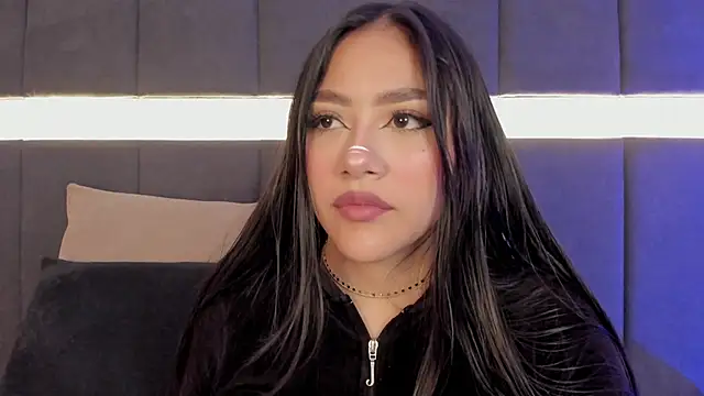 nicolle pierce online show from February 2025 12:47:02 PM