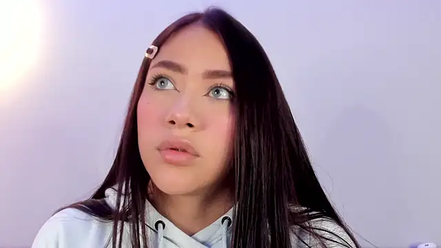 nicolle pierce online show from February 2026 02:44:01 PM