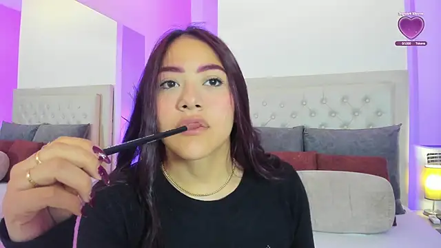 nicolle pierce online show from April 2026 11:41:02 AM