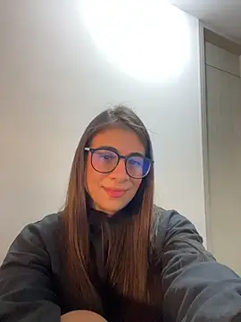 Snapshot of MariaIsabella8 chatting on June 2026 11:21:01 PM MariaIsabella8 online show from June 2026 11:21:01 PM