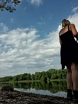 KSwonderland6 online show from September 2025 03:03:01 PM