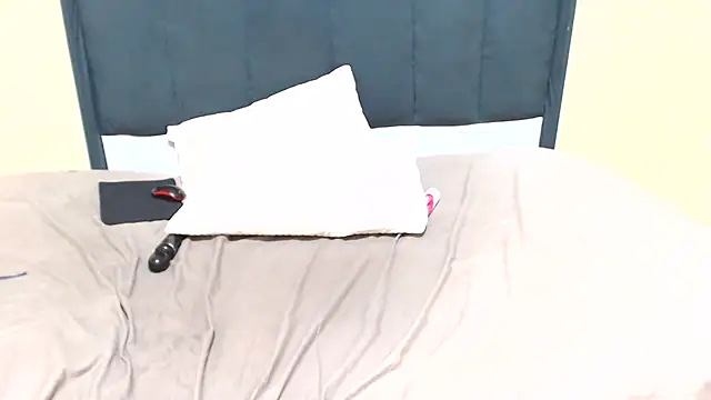 Snapshot of kittykhloe22 chatting on March 2025 09:37:01 PM kittykhloe22 online show from March 2025 09:37:01 PM