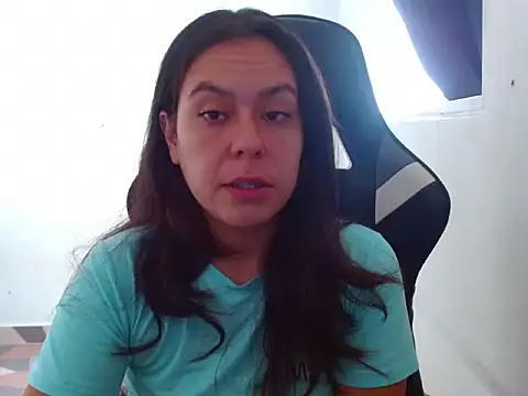 Snapshot of Hard_innocence chatting on November 2025 05:22:01 PM Hard innocence online show from November 2025 05:22:01 PM