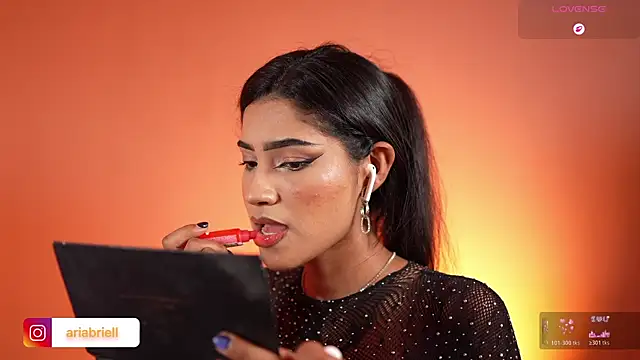 chiarabrielle00 online show from August 2026 06:34:02 AM