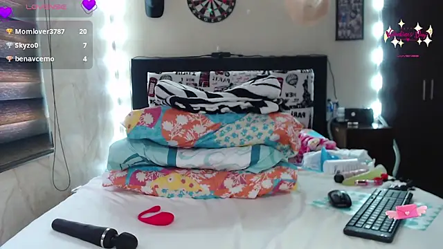 Snapshot of Rachell_111 chatting on February 2025 06:01:02 PM Rachell 111 online show from February 2025 06:01:02 PM