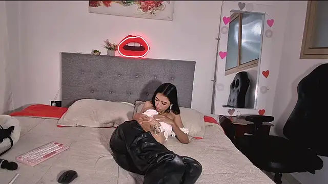 Amberx Sweet online show from December 2025 09:32:01 PM