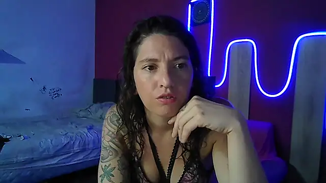 sweetbabyass online show from February 2026 07:40:01 PM