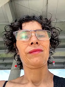 Snapshot of MireyaTorresGu chatting on October 2025 01:33:02 PM MireyaTorresGu online show from October 2025 01:33:02 PM