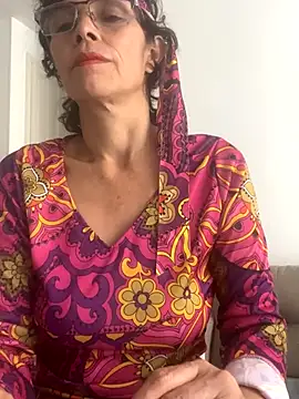 Snapshot of MireyaTorresGu chatting on October 2025 04:08:02 PM MireyaTorresGu online show from October 2025 04:08:02 PM