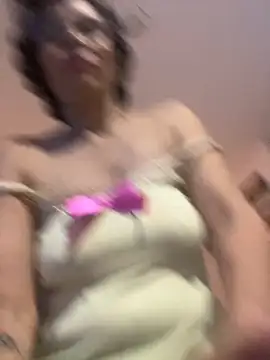 Snapshot of MireyaTorresGu chatting on November 2025 01:27:01 AM MireyaTorresGu online show from November 2025 01:27:01 AM