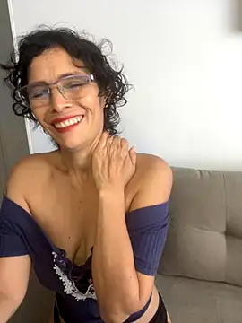 Snapshot of MireyaTorresGu chatting on November 2025 02:35:01 PM MireyaTorresGu online show from November 2025 02:35:01 PM