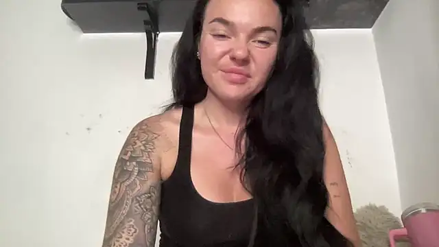 yorkshiregal online show from October 2025 06:11:02 AM