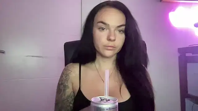 yorkshiregal online show from October 2025 06:12:01 AM