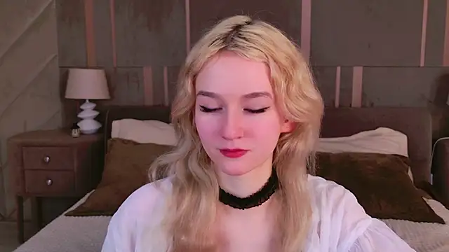 Snapshot of NaomiLoys chatting on March 2025 02:57:02 AM NaomiLoys online show from March 2025 02:57:02 AM