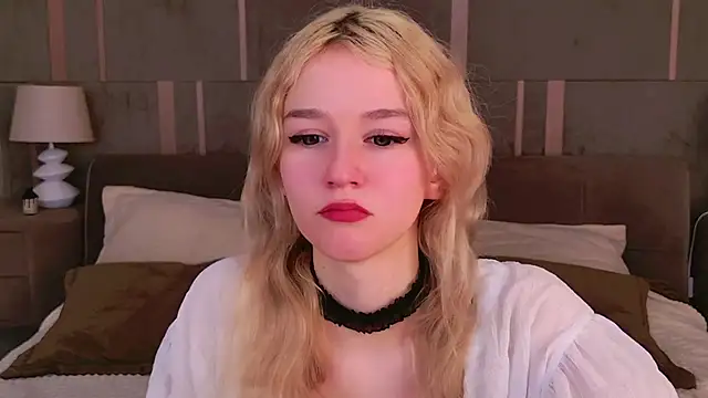 Snapshot of NaomiLoys chatting on March 2025 02:55:02 AM NaomiLoys online show from March 2025 02:55:02 AM