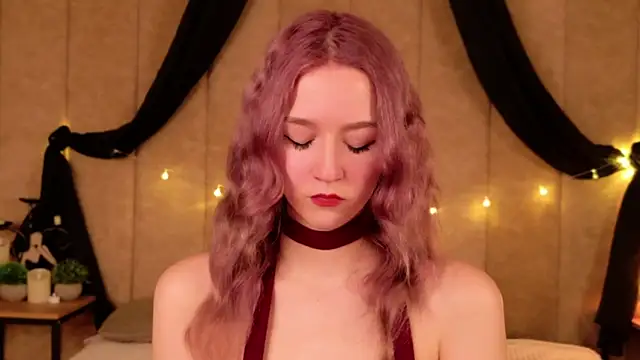 Snapshot of NaomiLoys chatting on September 2025 04:12:02 PM NaomiLoys online show from September 2025 04:12:02 PM