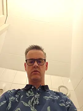 Snapshot of Hectorthyssen1 chatting on May 2026 08:32:01 PM Hectorthyssen1 online show from May 2026 08:32:01 PM