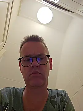 Hectorthyssen1 online show from June 2026 06:43:01 PM