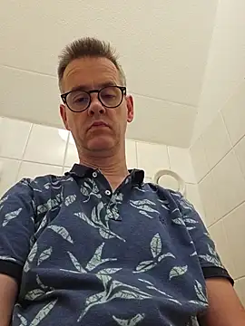 Hectorthyssen1 online show from July 2026 11:23:02 AM