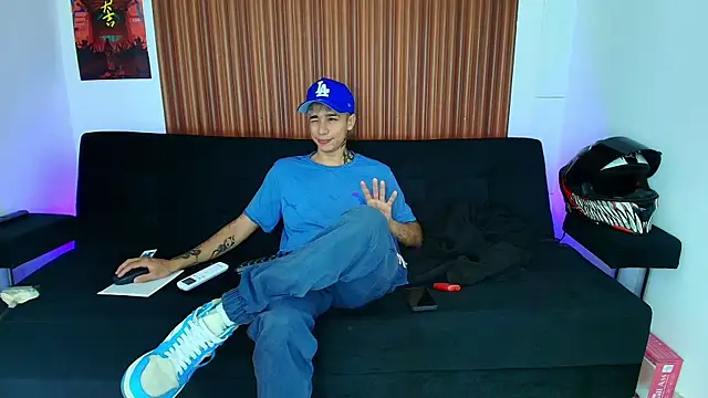 Snapshot of Zacktk7 chatting on March 2025 08:28:01 PM Zacktk7 online show from March 2025 08:28:01 PM