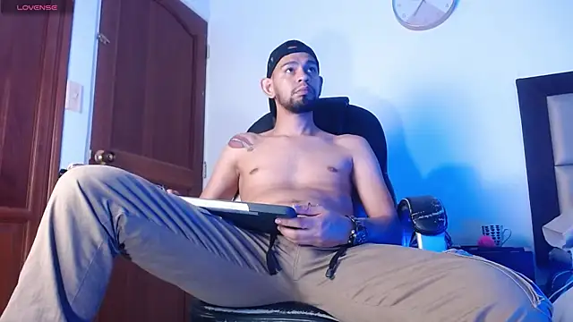 Bedobigcock online show from March 2025 04:37:02 AM