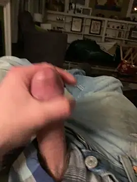 Snapshot of willcumforu chatting on January 2025 04:54:02 AM willcumforu online show from January 2025 04:54:02 AM