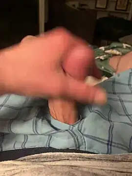 Snapshot of willcumforu chatting on February 2025 04:35:02 AM willcumforu online show from February 2025 04:35:02 AM