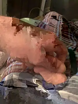 Snapshot of willcumforu chatting on February 2025 04:09:02 AM willcumforu online show from February 2025 04:09:02 AM