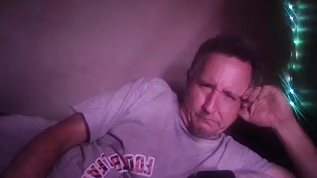 Snapshot of George48 chatting on November 2025 05:18:02 AM George48 online show from November 2025 05:18:02 AM