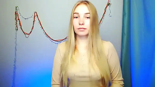 Queen ofLove online show from December 2025 02:46:02 PM