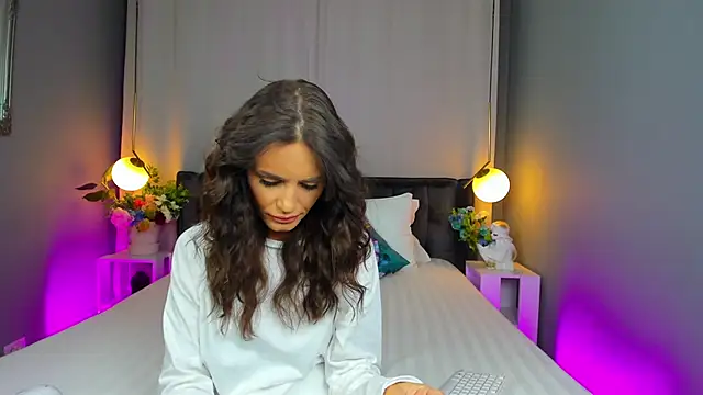 CarlaWhite online show from October 2025 03:35:01 AM